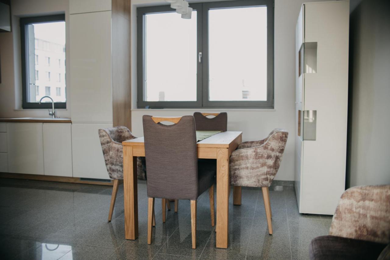 Plac Unii Apartments กดิเนีย ภายนอก รูปภาพ